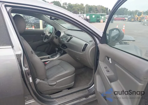 2016 Kia Sportage Ex z USA, uszkodzony, nr VIN KNDPCCAC7G7806418